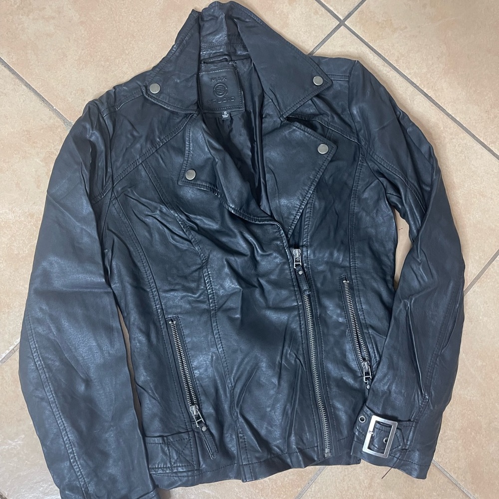 MAX STUDIO // FAUX LEATHER JACKET